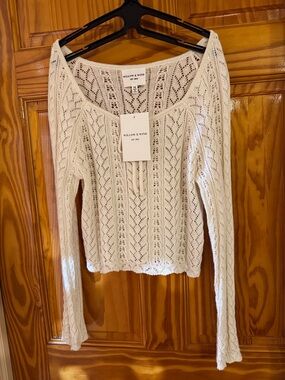 Willow & Wind Cream Open-Knit Scoop Neck Women’s Top